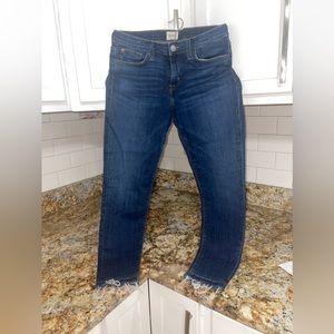 Hudson Super Skinny Crop w/ Raw Hem; size : 30